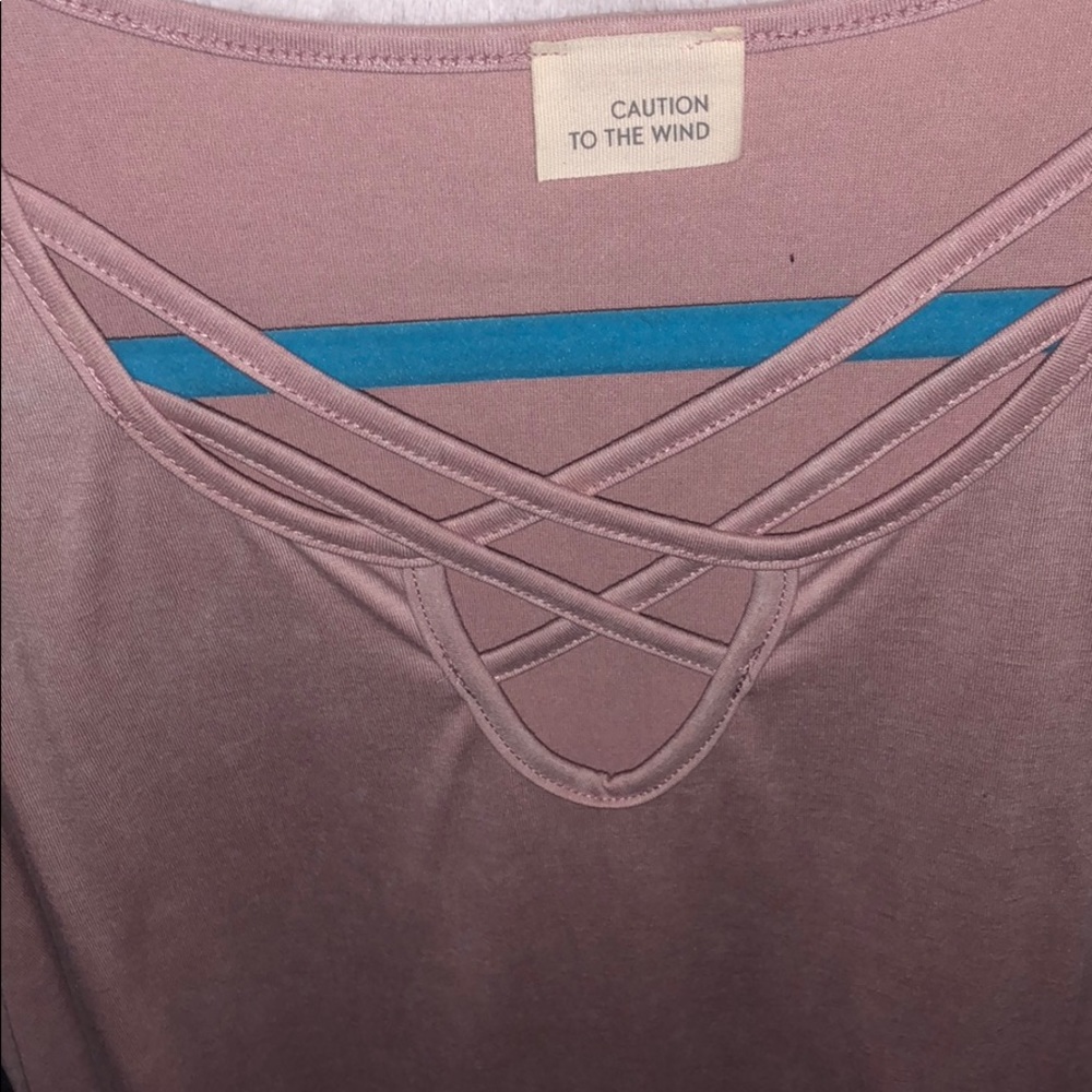 Tank tops - Picture 3 of 3
